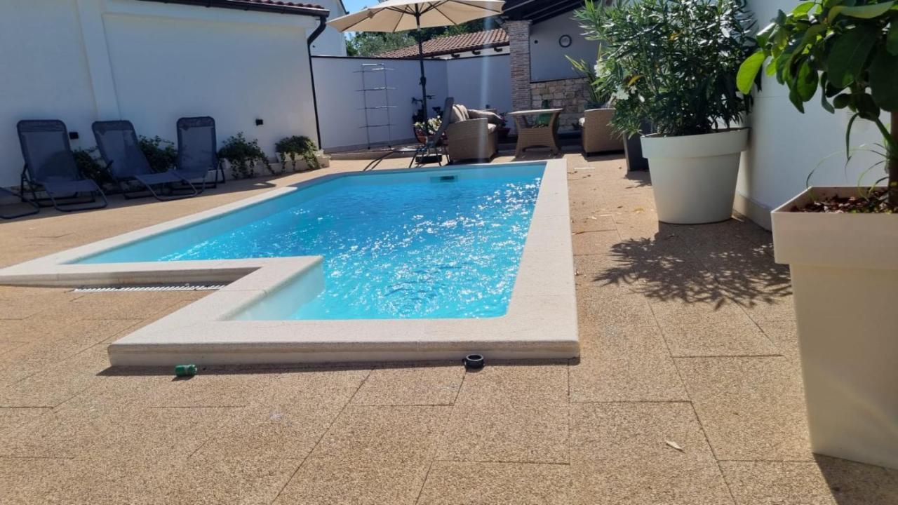Villa Natka Bed&Breakfast Rovinjsko Selo Exteriör bild