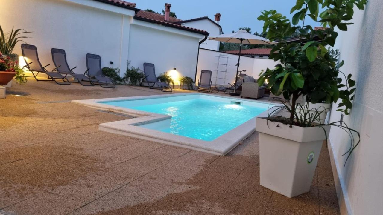 Villa Natka Bed&Breakfast Rovinjsko Selo Exteriör bild