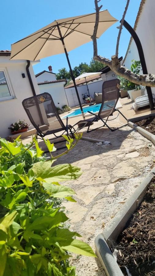 Villa Natka Bed&Breakfast Rovinjsko Selo Exteriör bild